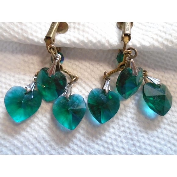 VINTAGE NEWHOUSE GREEN HEART CHANDELIER EARRINGS CLIP-ON STUNNING - Picture 3 of 4